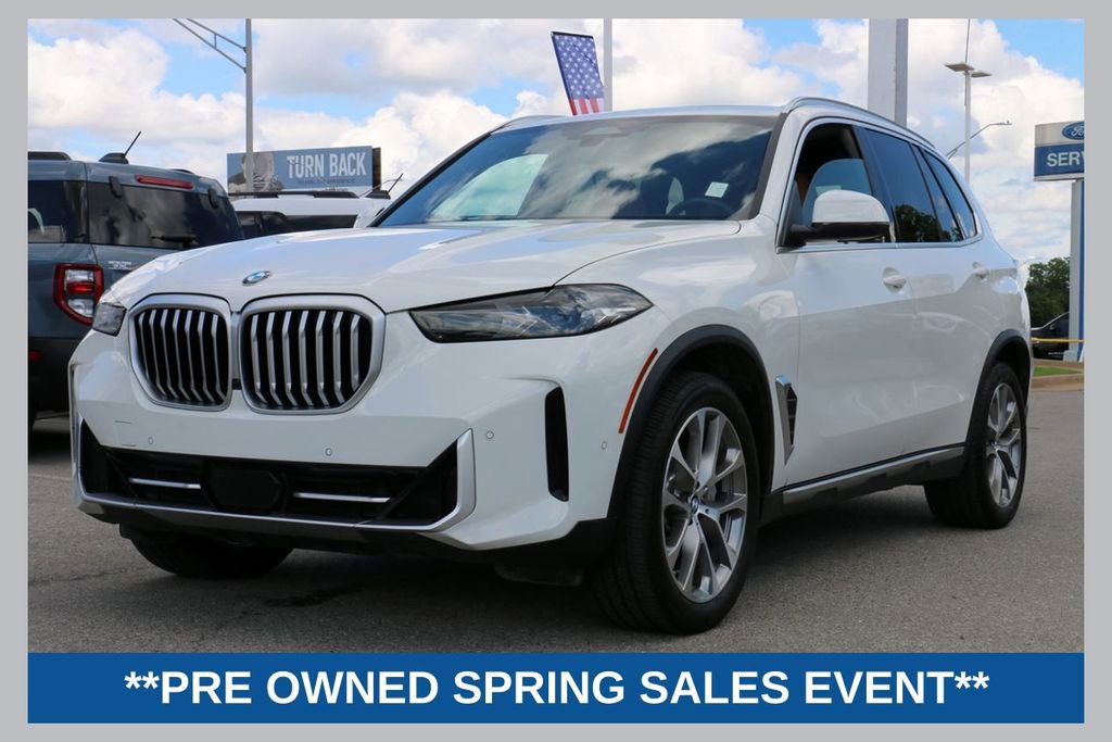 Used 2024 BMW X5 sDrive40i w/ Parking Assistance Package RWD image 1