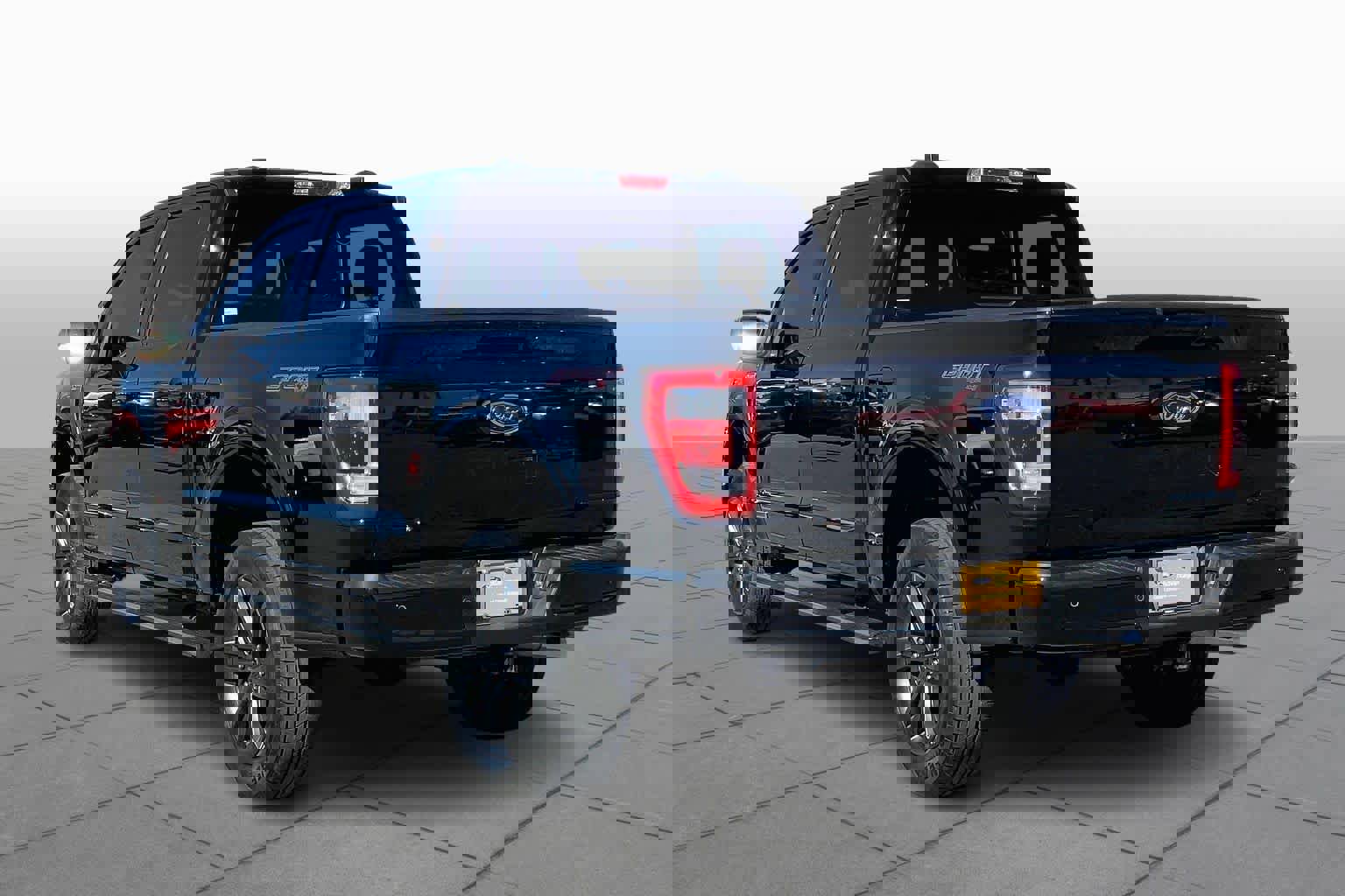 Certified 2023 Ford F150 Lariat w/ Equipment Group 502A High image 4