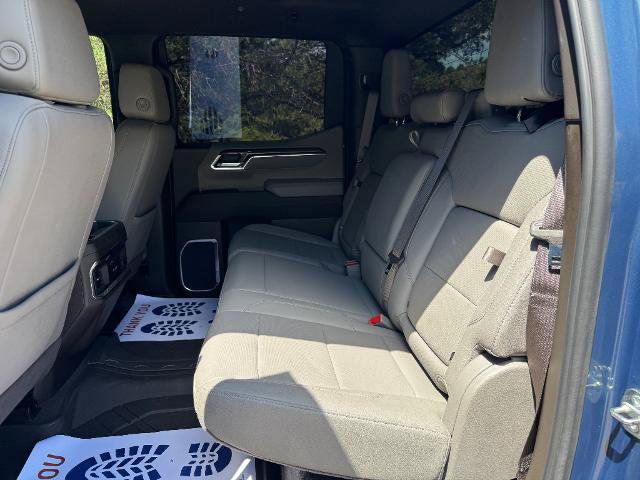 Used 2024 Chevrolet Silverado 1500 LTZ AWD/4WD image 19