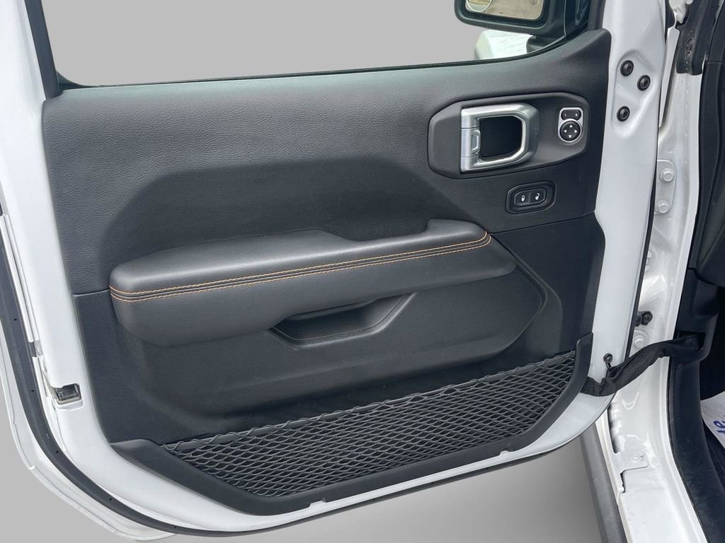 Used 2021 Jeep Gladiator Mojave image 22