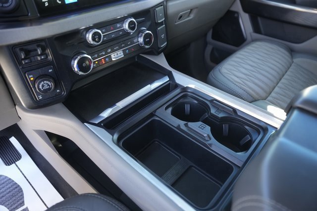 Certified 2025 Ford F250 Platinum w/ Platinum Plus Package image 28