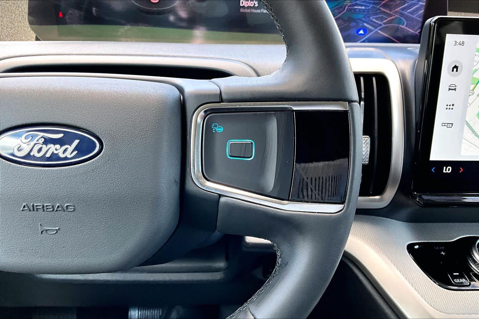 Certified 2025 Ford Expedition Max Active RWD image 25