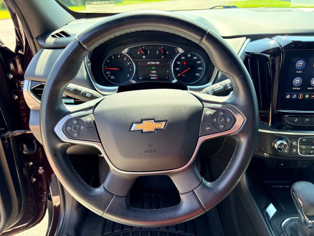 Used 2023 Chevrolet Traverse LT FWD image 7