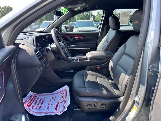 Used 2025 Chevrolet Traverse Z71 w/ Enhanced Driving Package AWD/4WD image 12