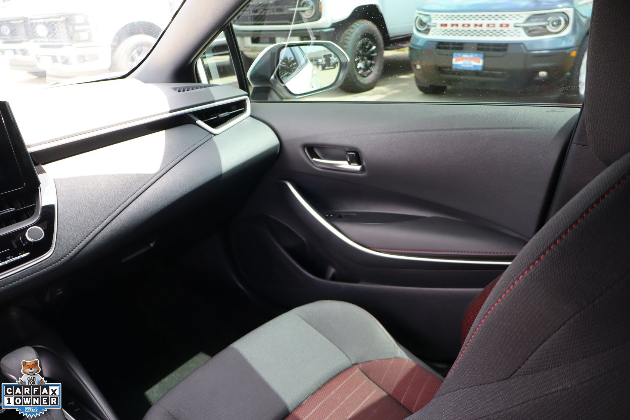 Used 2025 Toyota Corolla SE FWD image 23