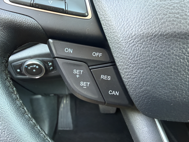 Certified 2018 Ford EcoSport SE AWD/4WD image 15