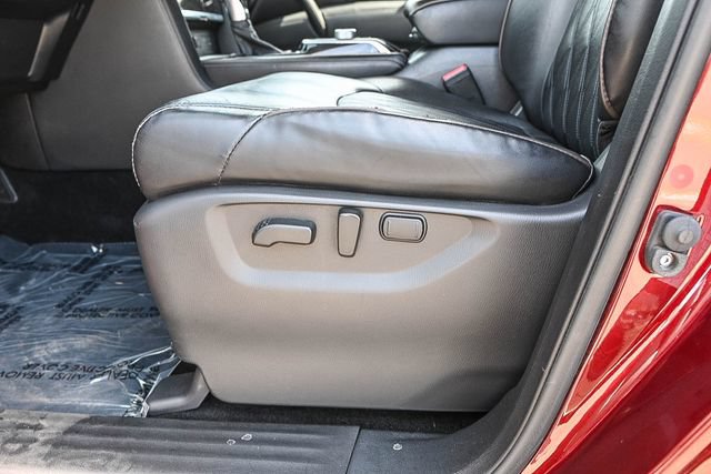 Used 2023 Nissan Armada Platinum w/ Captain's Chairs Package RWD image 26