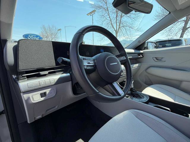 Used 2025 Hyundai Kona SEL image 12