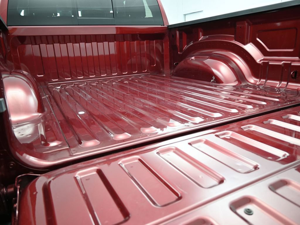 Used 2025 RAM 1500 Laramie AWD/4WD image 35