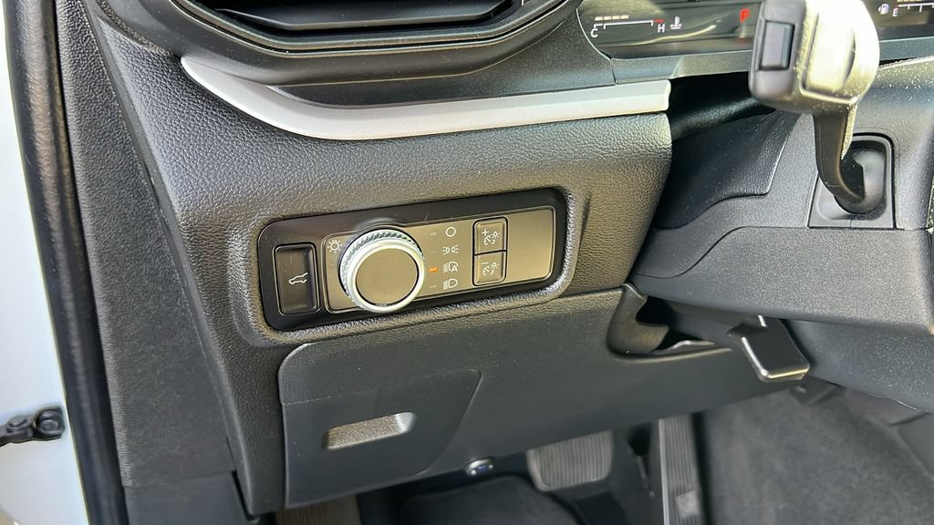Certified 2023 Ford Explorer XLT RWD image 14