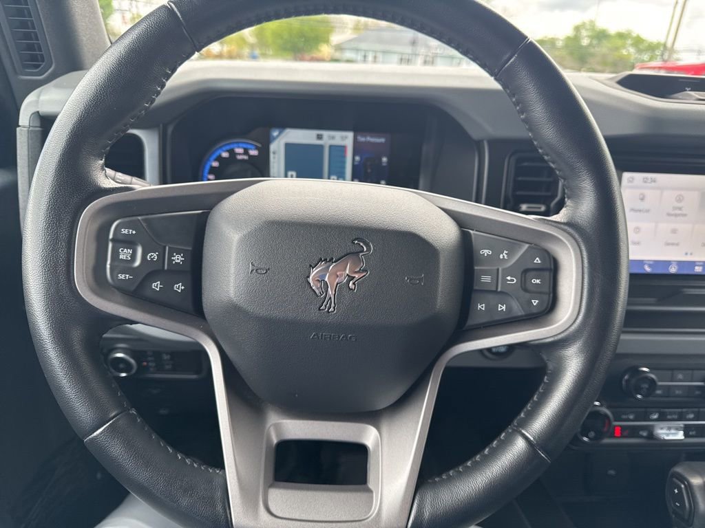 Certified 2023 Ford Bronco Big Bend w/ Sasquatch Package AWD/4WD image 14