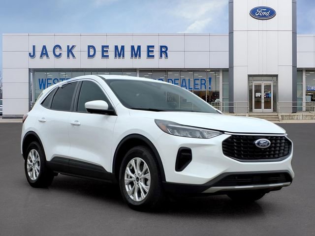 Certified 2023 Ford Escape Active w/ Tech Pack #2 AWD/4WD image 1