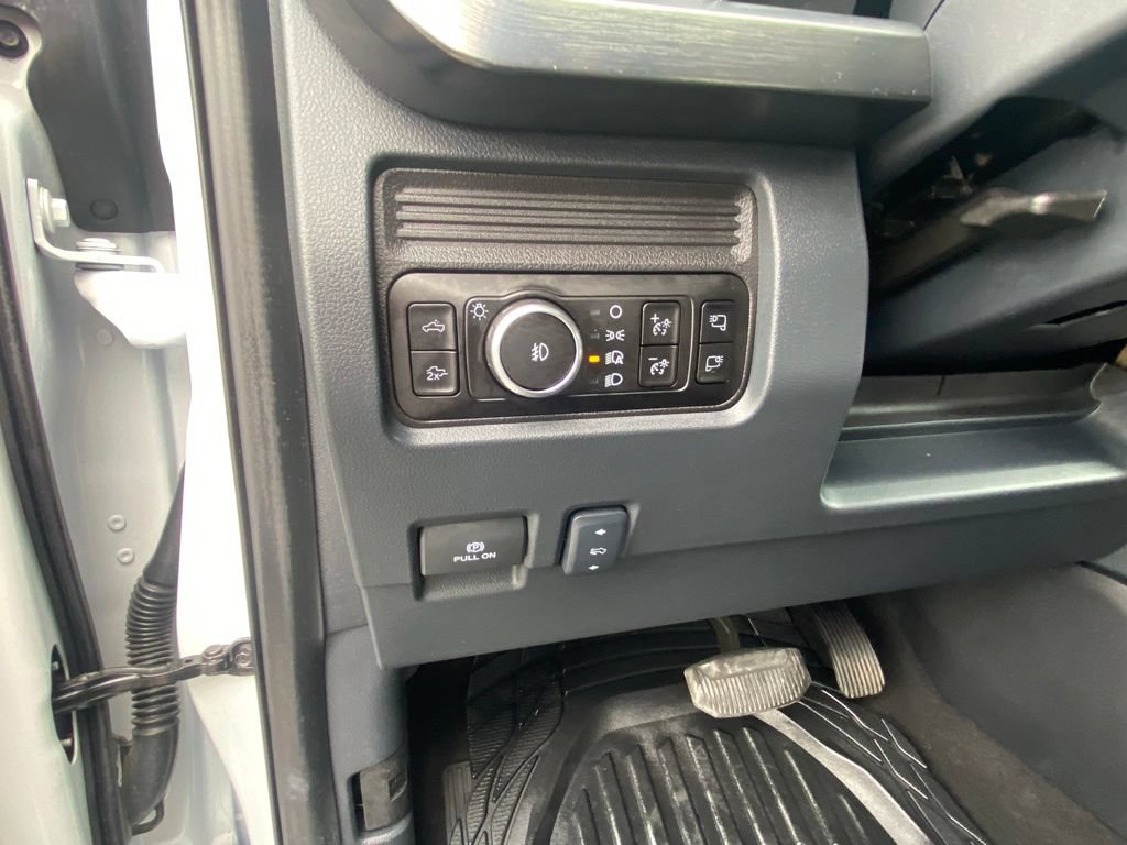 Certified 2025 Ford F250 Lariat w/ Black Appearance Package AWD/4WD image 12