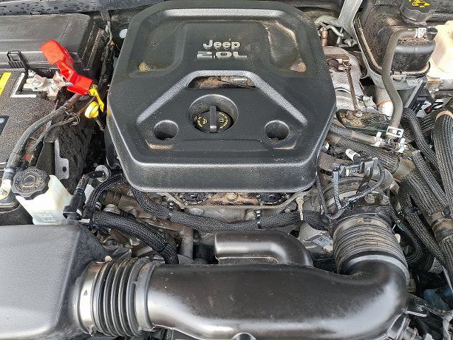 Used 2022 Jeep Wrangler Unlimited Sahara w/ Cold Weather Group image 28