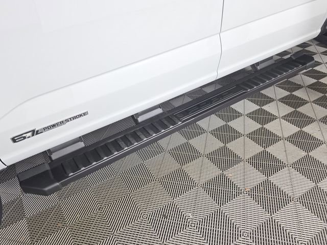 Certified 2025 Ford F350 Lariat w/ Black Appearance Package image 9