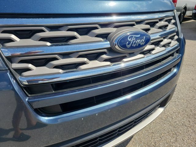 Certified 2018 Ford Explorer XLT FWD image 12