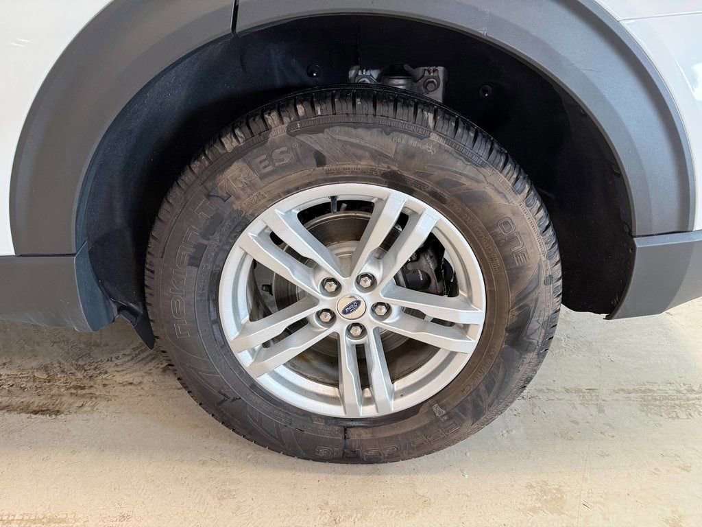 Certified 2022 Ford Explorer XLT image 12