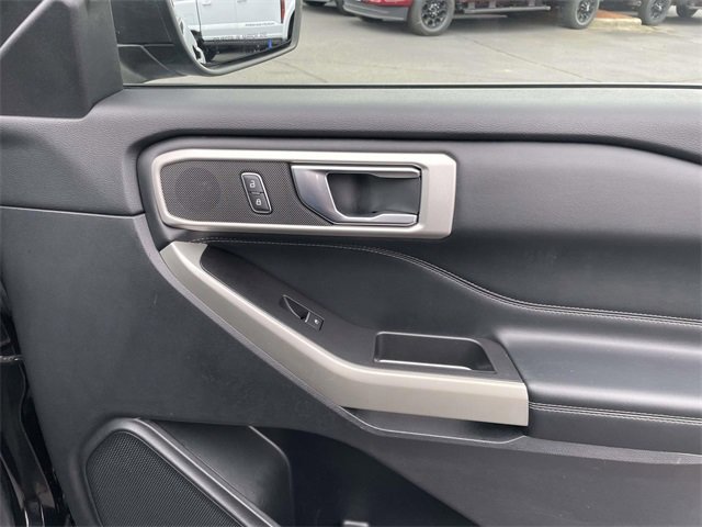 Certified 2020 Ford Explorer XLT w/ Equipment Group 202A image 30