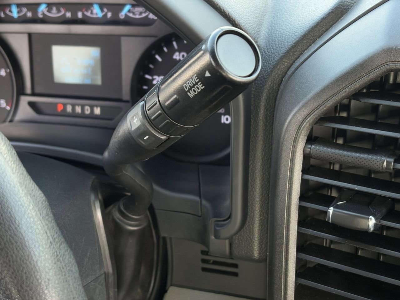 Certified 2022 Ford F350 XL w/ Power Equipment Group image 17