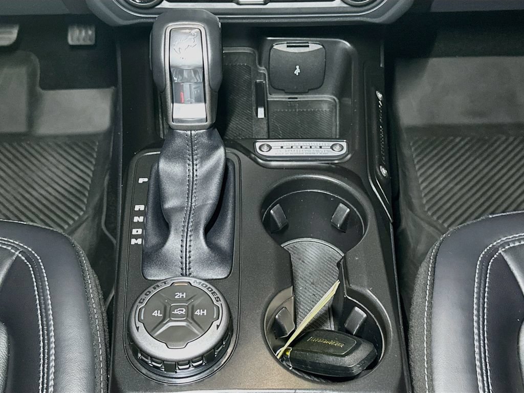 Certified 2025 Ford Bronco Outer Banks AWD/4WD image 14