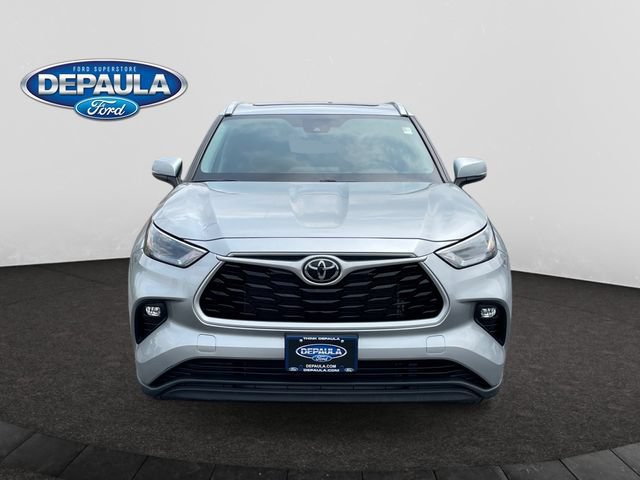 Used 2022 Toyota Highlander XLE AWD/4WD image 10