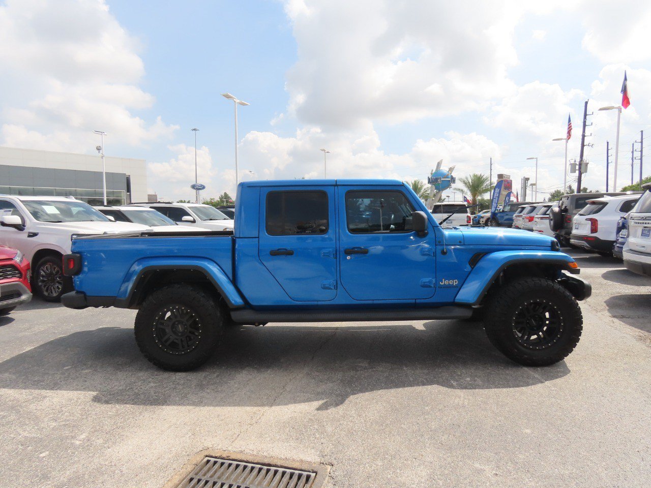 Used 2022 Jeep Gladiator Overland w/ Popular Equipment Package AWD/4WD image 8
