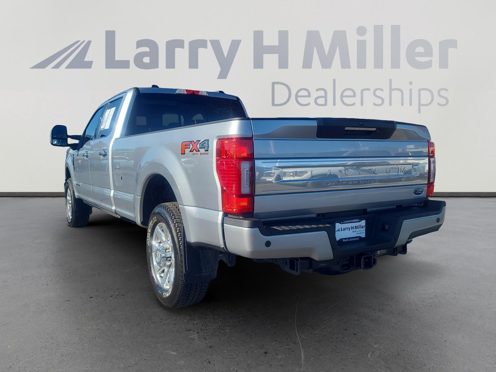 Certified 2022 Ford F350 Platinum image 3