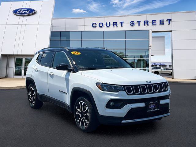 Used 2023 Jeep Compass Limited AWD/4WD image 3