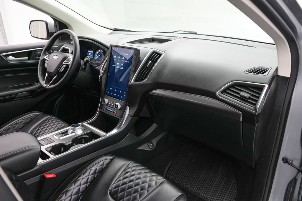 Certified 2024 Ford Edge Titanium AWD/4WD image 22
