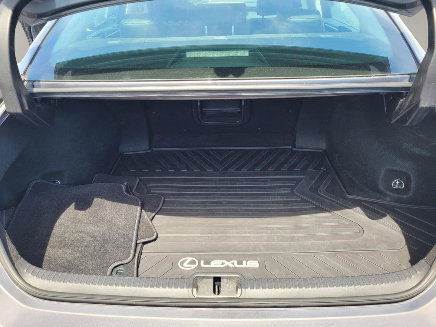 Used 2019 Lexus ES 350 w/ Premium Package FWD image 27