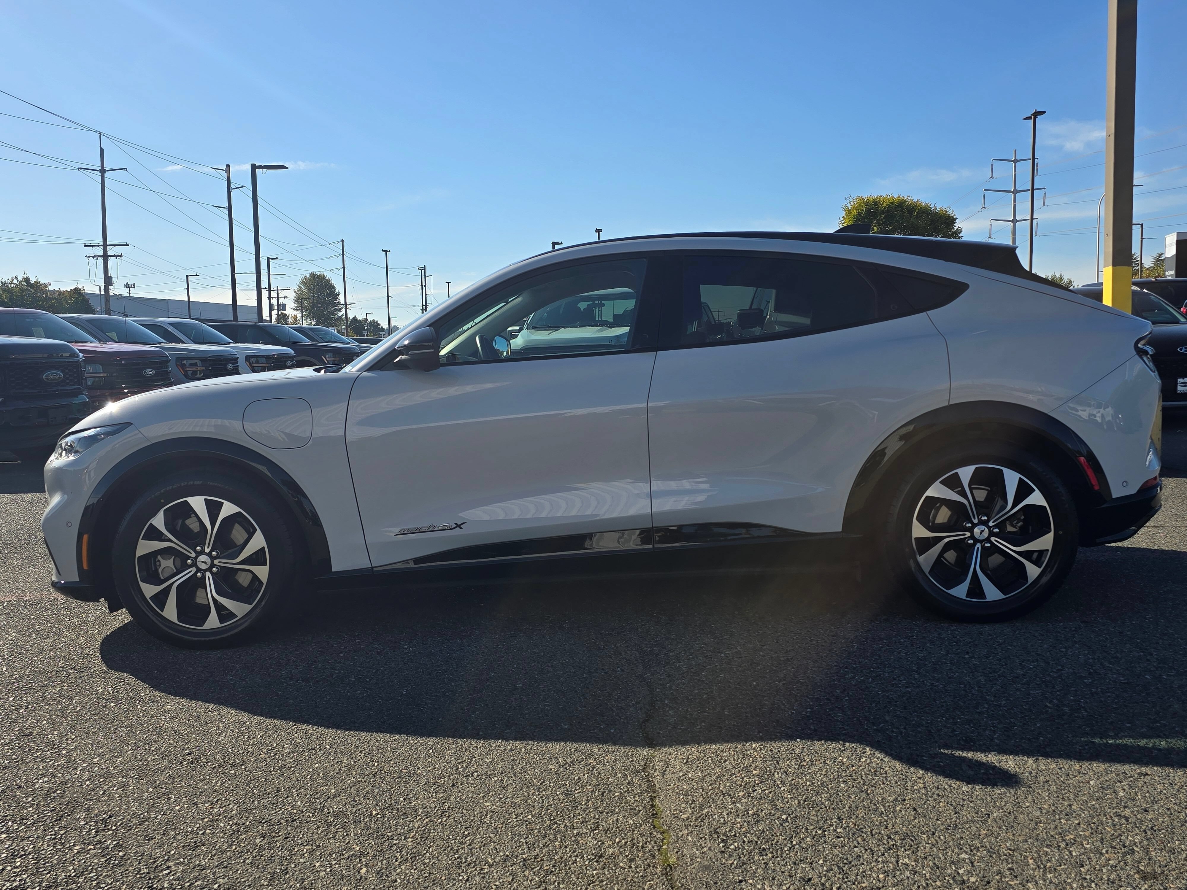 Certified 2023 Ford Mustang Mach-E Premium AWD/4WD image 8