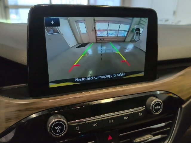 Certified 2020 Ford Escape Titanium image 22