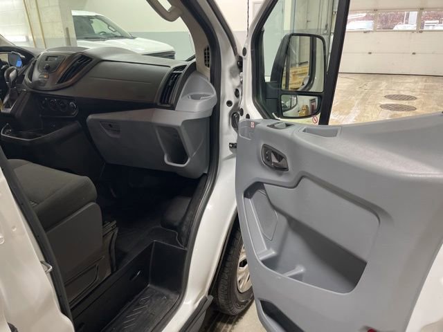 Certified 2019 Ford Transit 250 130 Low Roof w/ Exterior Upgrade Package image 29