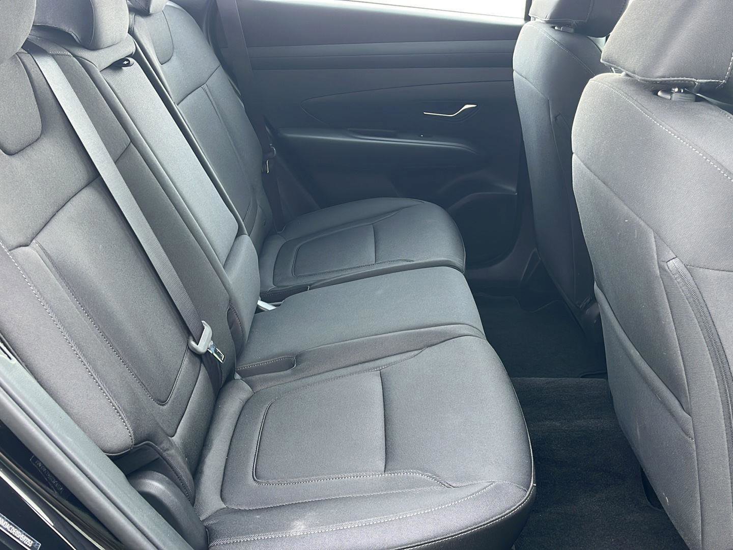 Used 2025 Hyundai Tucson SE AWD/4WD image 15