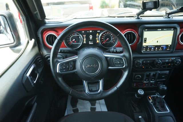 Used 2018 Jeep Wrangler Rubicon AWD/4WD image 17