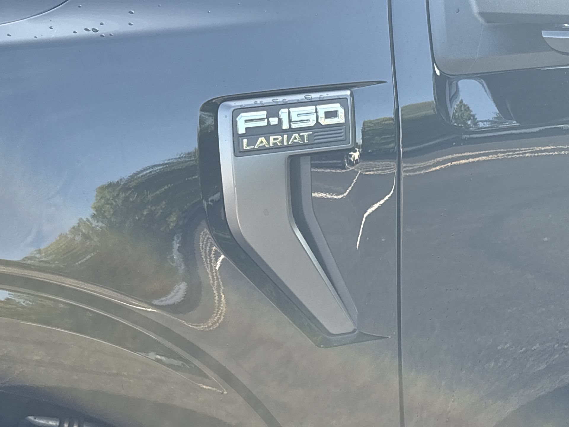 Certified 2023 Ford F150 Lariat w/ Equipment Group 502A High AWD/4WD image 34