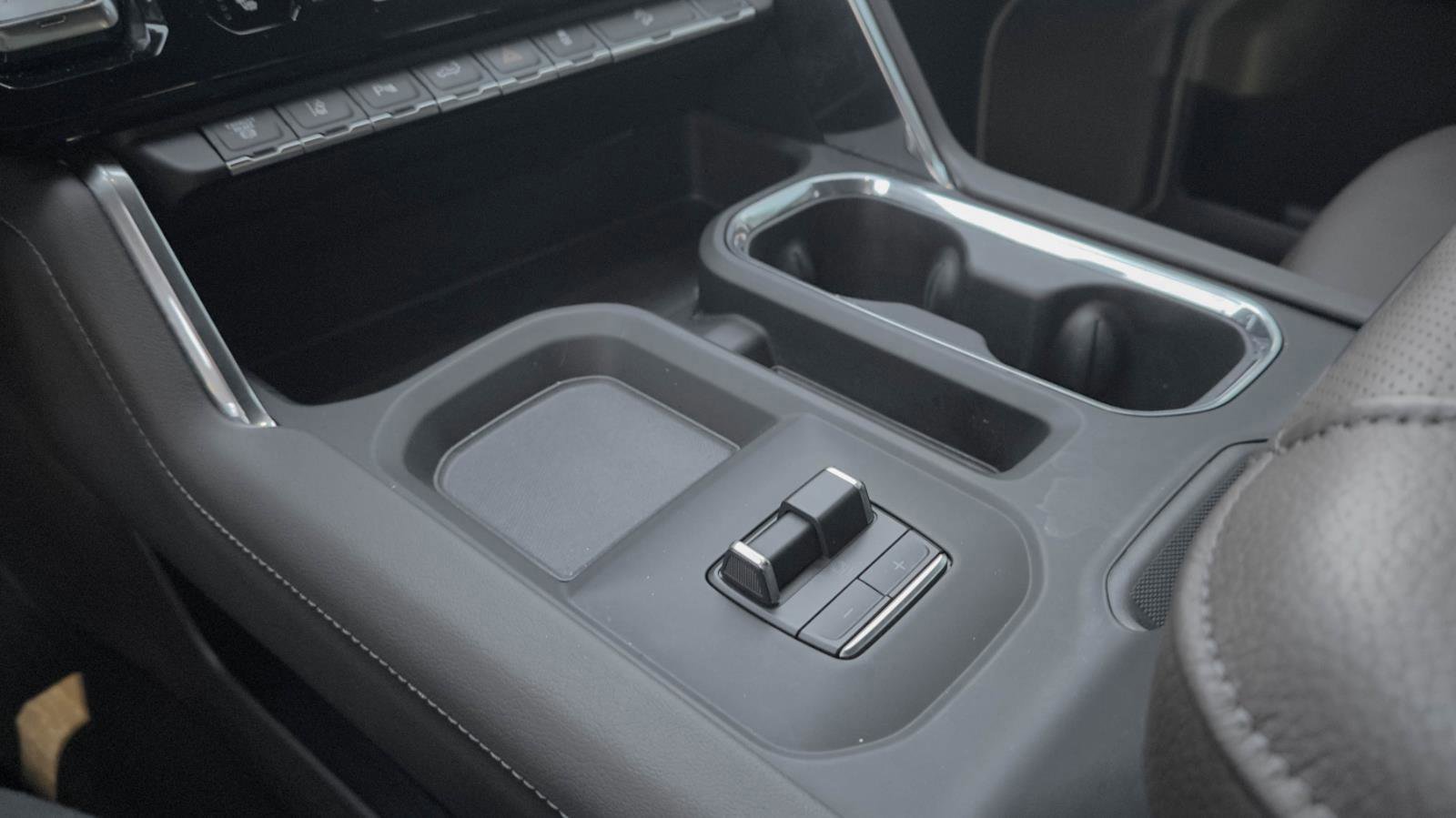 Used 2025 GMC Sierra 2500 Denali w/ Denali Reserve Package image 21