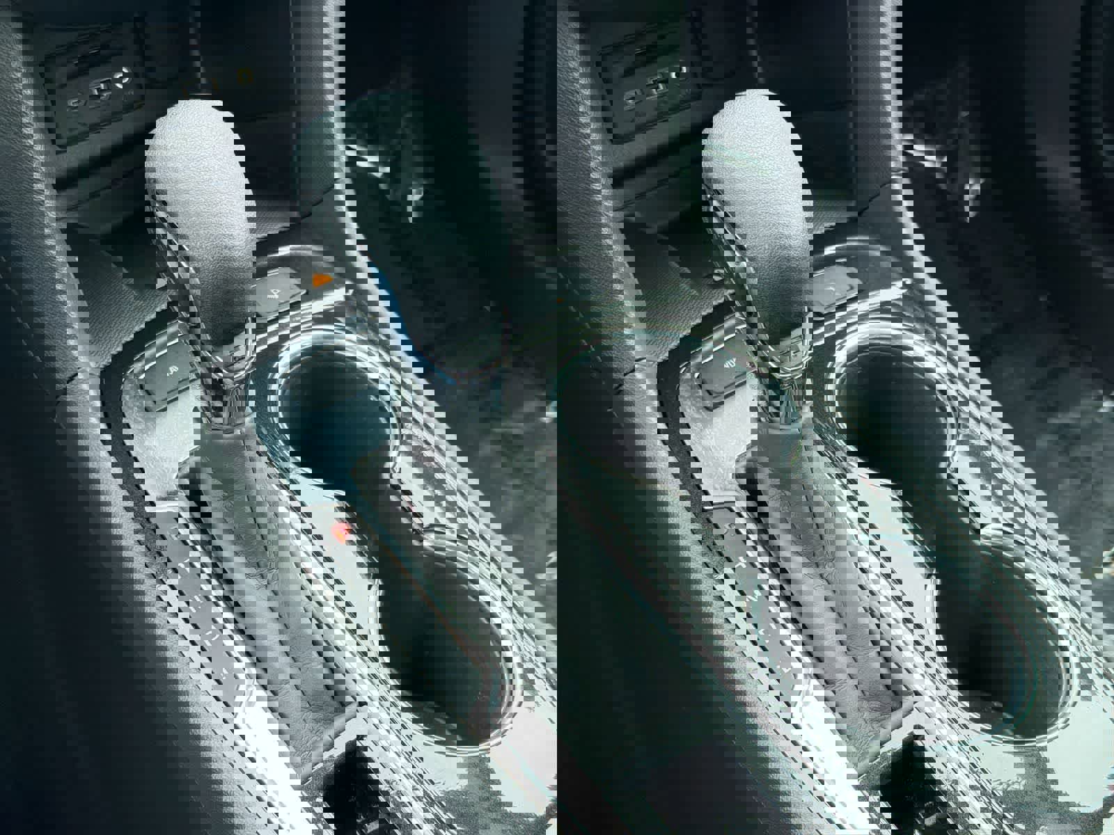 Used 2023 Chevrolet Equinox Premier w/ LPO, Floor Liner Package image 32