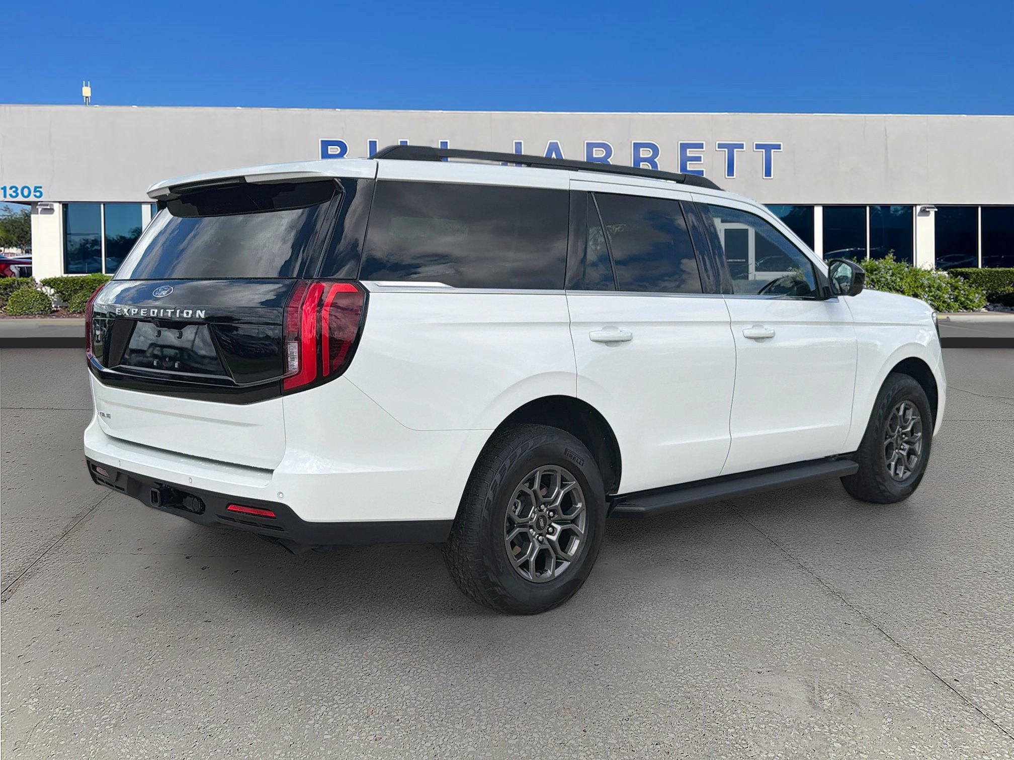 Certified 2025 Ford Expedition Active RWD image 7