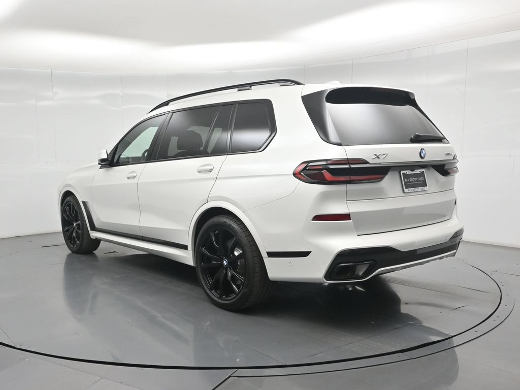 Used 2025 BMW X7 xDrive40i w/ M Sport Package AWD/4WD image 30