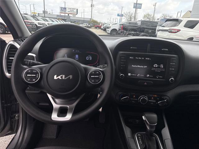 Used 2024 Kia Soul LX w/ Option Group 015 FWD image 11