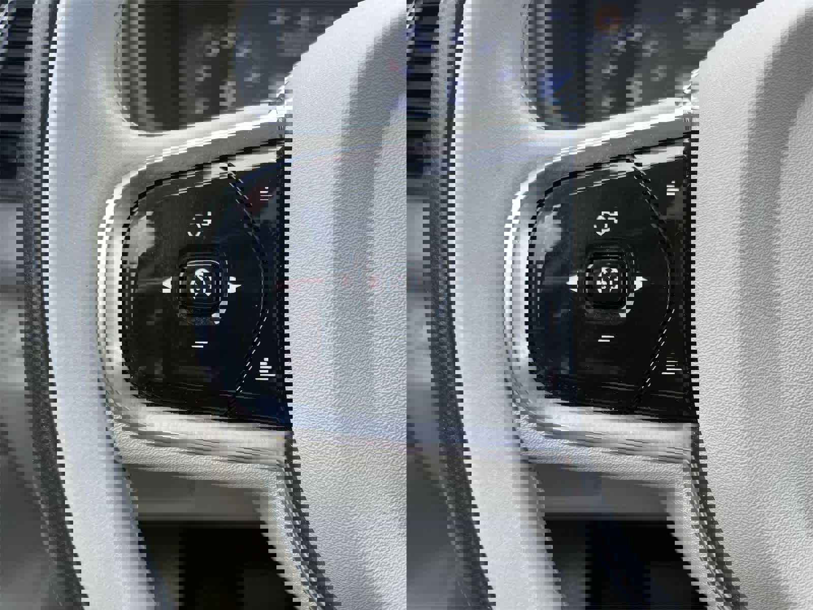 Used 2022 Volvo XC90 T6 Inscription w/ Advanced Package image 24