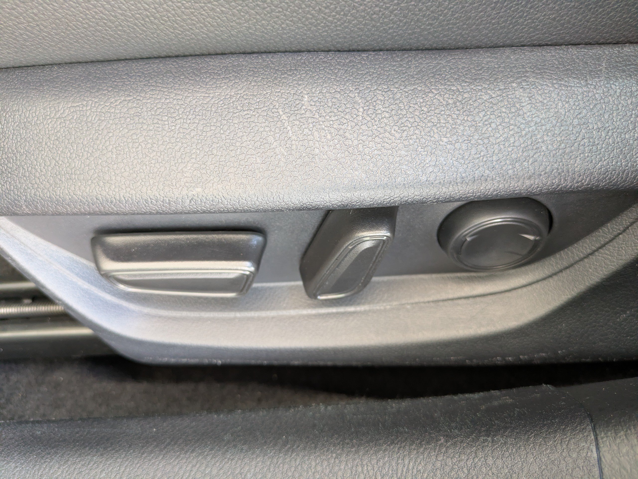 Used 2025 Toyota Camry SE FWD image 20