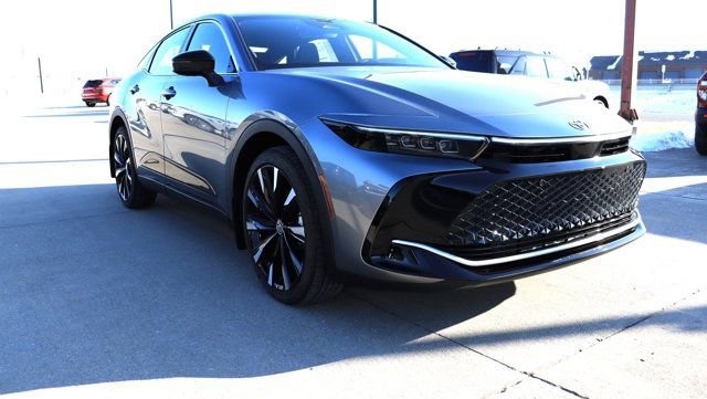 Used 2026 Toyota Crown Platinum image 7