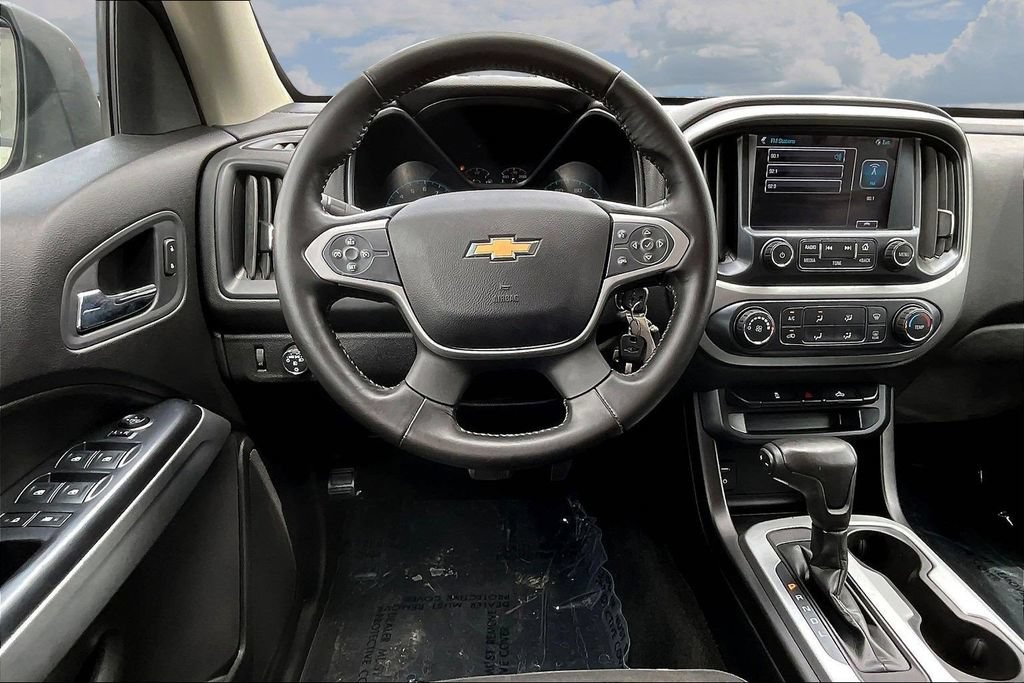 Used 2018 Chevrolet Colorado LT w/ LT Convenience Package RWD image 11