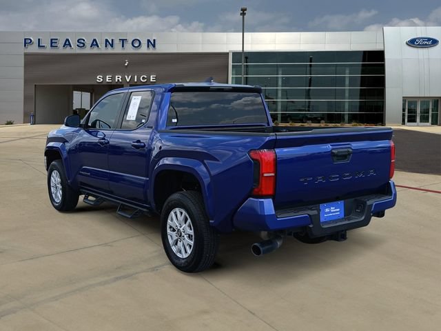Used 2025 Toyota Tacoma SR5 RWD image 3
