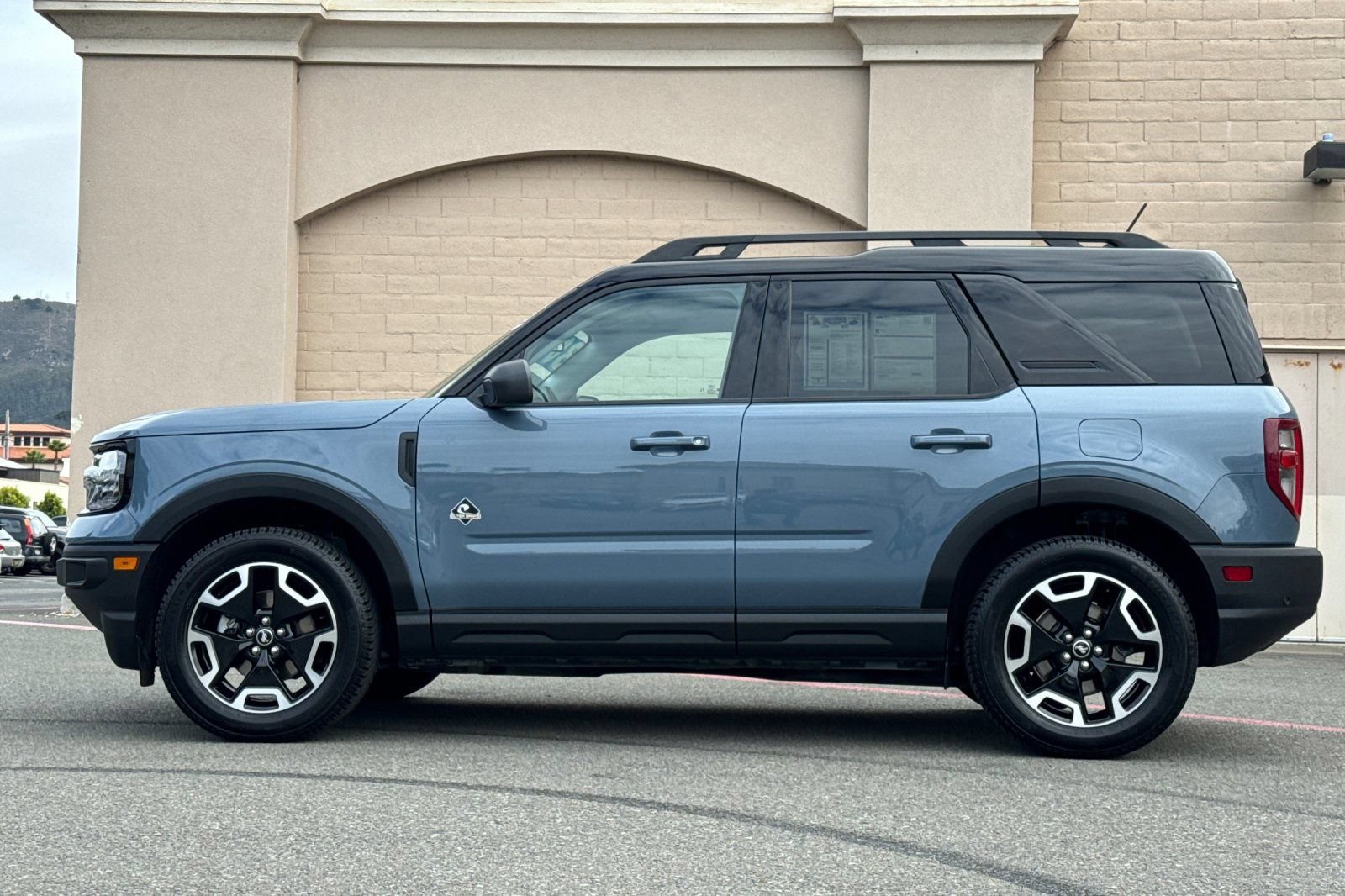 Certified 2024 Ford Bronco Sport Outer Banks w/ Tech Package AWD/4WD image 9