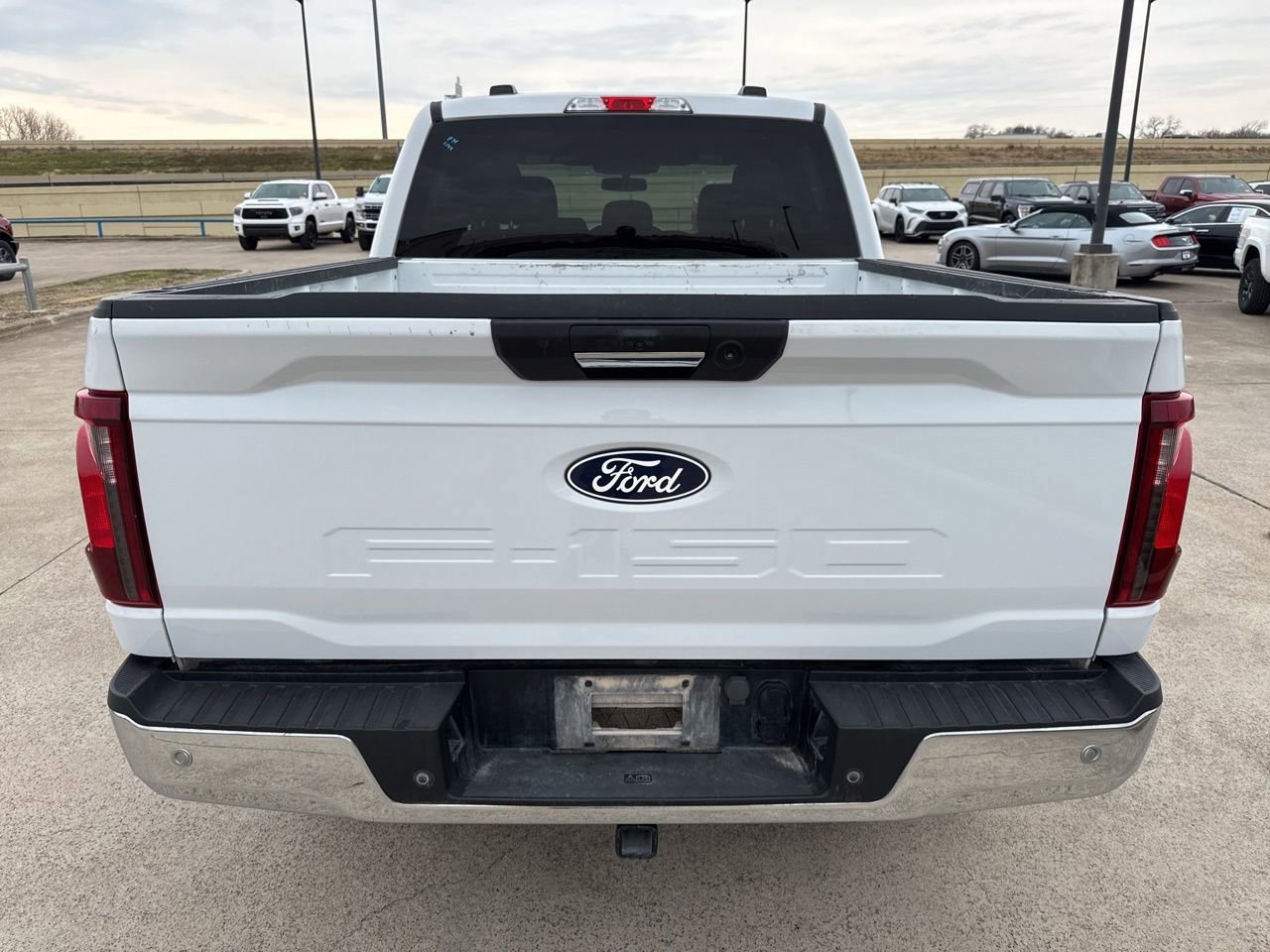 Certified 2024 Ford F150 XLT w/ Mobile Office Package image 3