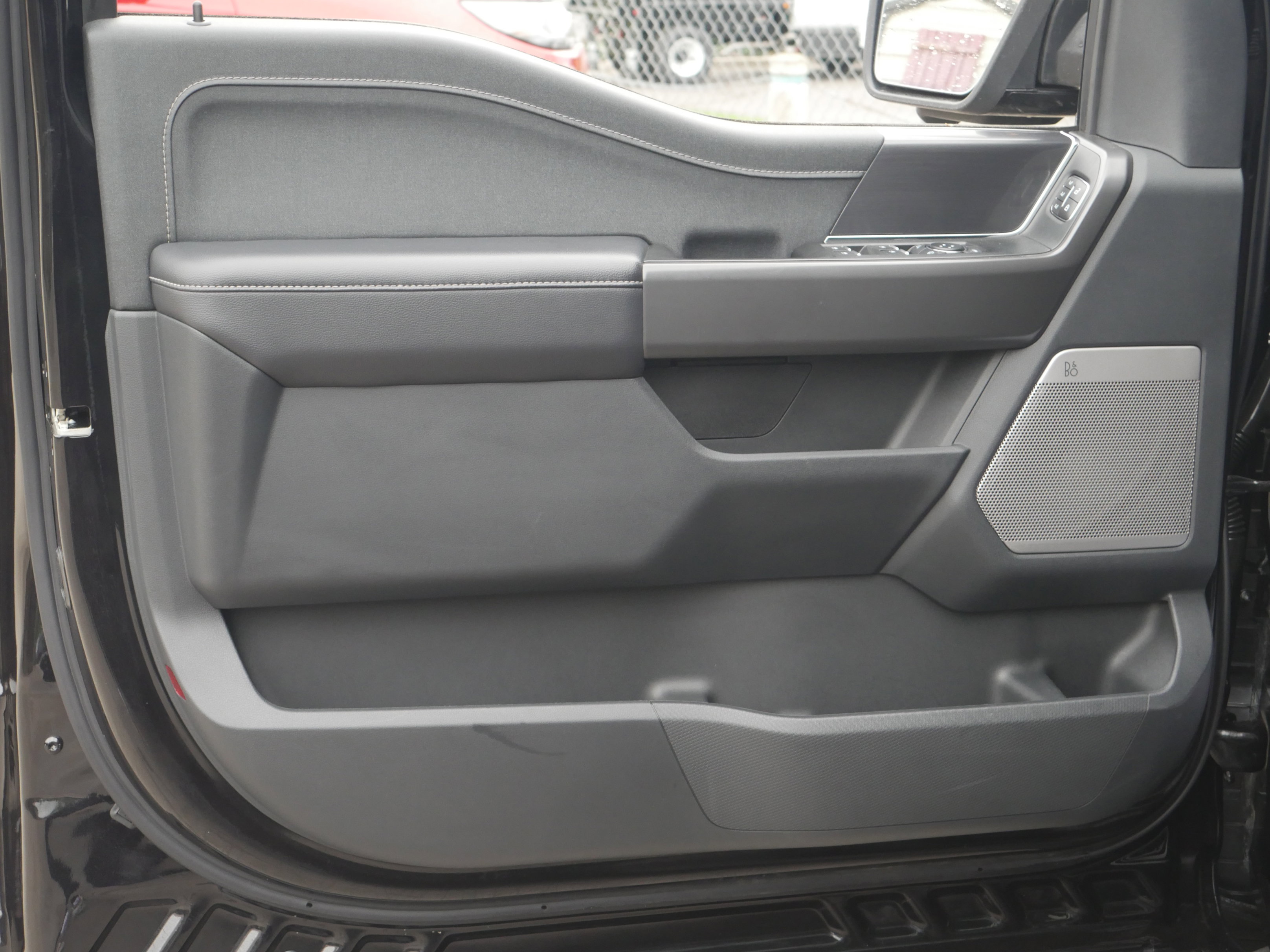 Certified 2025 Ford F150 Lariat AWD/4WD image 40