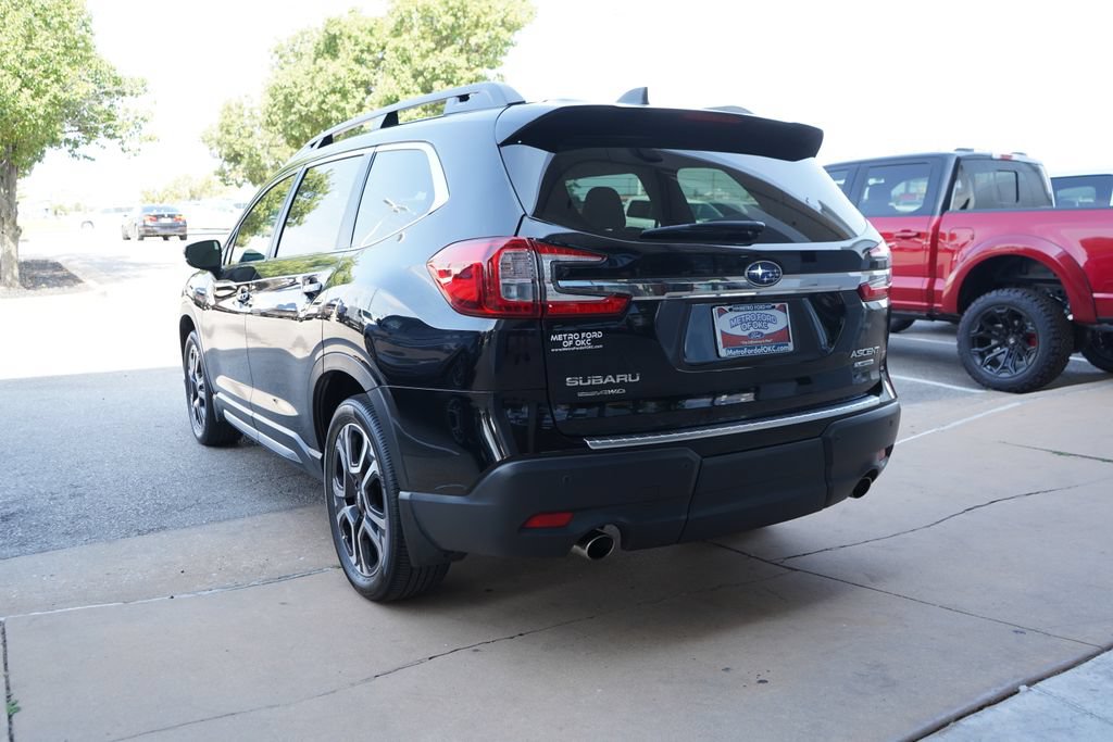 Used 2025 Subaru Ascent Limited w/ Popular Package #1 AWD/4WD image 12